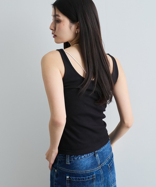 VIS（ビス）の「【洗える】タイニーストラップラメタンクトップ（タンクトップ・レディース・ブラック/クリーム/グレー/オフホワイト・FREE）」の8枚目の写真