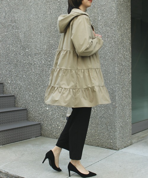 INCEDE（インシード）の「フード付きティアードコート（その他アウター・レディース・ベージュ/オフホワイト/ブラック・M/L/LL）」の8枚目の写真
