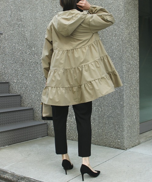 INCEDE（インシード）の「フード付きティアードコート（その他アウター・レディース・ベージュ/オフホワイト/ブラック・M/L/LL）」の9枚目の写真
