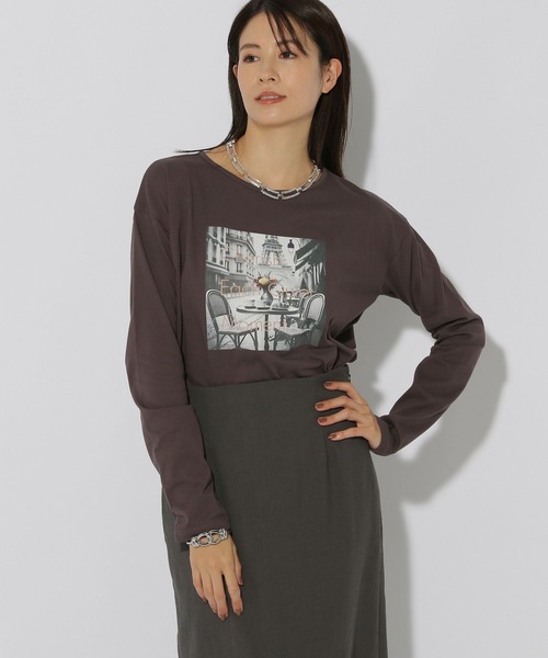 Elura(エルーラ)の「cityフォトプリントロンT/316576(Tシャツ/カットソー・レディース・チャコールグレー/ホワイト系その他6/ホワイト・LARGE/MEDIUM)」の1枚目の写真