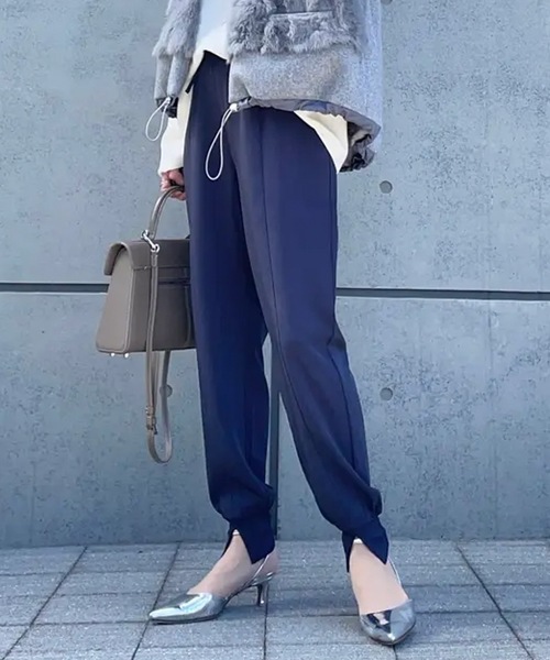 aquagarage(アクアガレージ)の「センター切り替えジョガーパンツ(その他パンツ・レディース・チャコール/ブラック/カーキ/ブルー・M/L/P)」の2枚目の写真