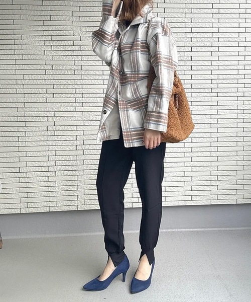 aquagarage(アクアガレージ)の「センター切り替えジョガーパンツ(その他パンツ・レディース・チャコール/ブラック/カーキ/ブルー・M/L/P)」の19枚目の写真