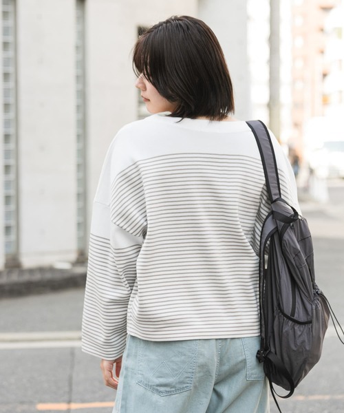 EKAL（エカル）の「『イージーケア』ナバルボーダーニットプルオーバー（ニット/セーター・レディース・グレー/ロイヤルブルー・ONE）」の6枚目の写真