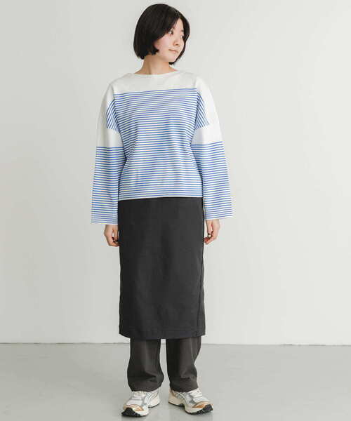 EKAL（エカル）の「『イージーケア』ナバルボーダーニットプルオーバー（ニット/セーター・レディース・グレー/ロイヤルブルー・ONE）」の16枚目の写真