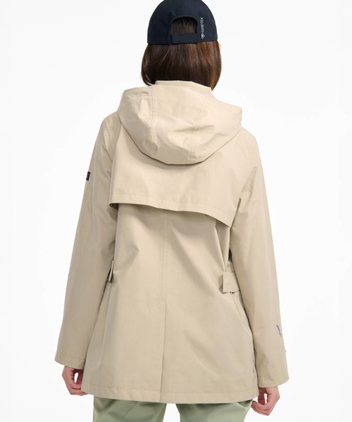 AIGLE(エーグル)の「防風 防水 透湿 GORE-TEX ゴアテックス 2レイヤー フーデッドコート / フード取り外し可(マウンテンパーカー・レディース・ベージュ/ダークブルー・35/38/36/40)」の5枚目の写真