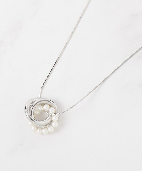 SHOO・LA・RUE（シューラルー）の「ミニリング＆フェイクパールネックレス（ネックレス・レディース・シルバー/ゴールド/ピンクゴールド・00）」の2枚目の写真