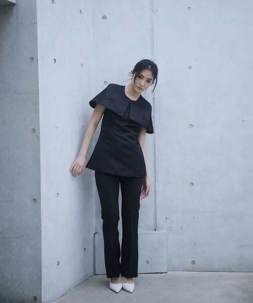 KINO THE KEI(キノザケイ)の「裾 スリット スラックス パンツ KINO THE KEI(その他パンツ・レディース・ベージュ/ブラック・M/S)」の17枚目の写真
