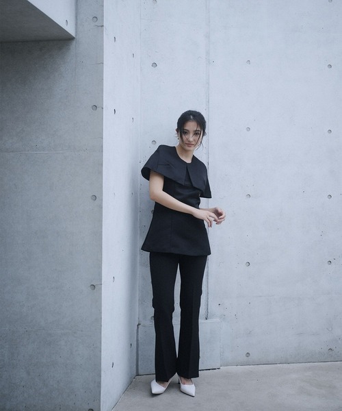 KINO THE KEI(キノザケイ)の「裾 スリット スラックス パンツ KINO THE KEI(その他パンツ・レディース・ベージュ/ブラック・M/S)」の18枚目の写真