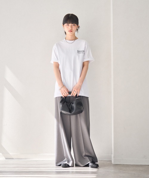 NOGLE（ノグル）の「【NOGLE/ノグル】刺繍ロゴTEE（Tシャツ/カットソー・レディース・ブラック/ホワイト/ライトグレー/ダークブラウン/レッド/チャコール・FREE）」の13枚目の写真