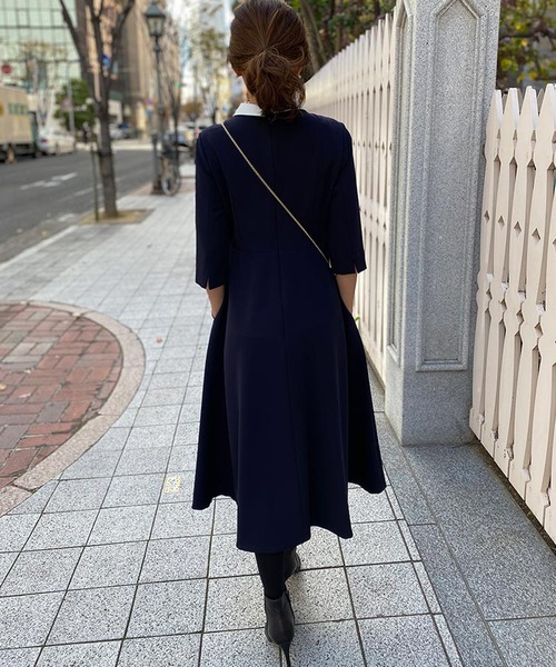 ST.ROONEY（セントルーニー）の「クレリックフレアワンピース【低身長・小柄女性向け】（ワンピース・レディース・ブラック/ネイビー/ベージュ・XS/S）」の4枚目の写真