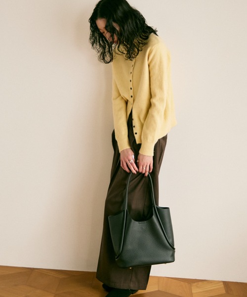 Lutim by u(ルチバイユー)の「Cord tote bag with pouch / ポーチ付コードトートバック(トートバッグ・レディース・キャメル/ベージュ/ブラック/アイボリー/ブラウン・FREE)」の19枚目の写真