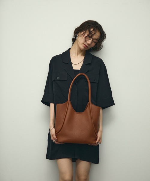 Lutim by u(ルチバイユー)の「Cord tote bag with pouch / ポーチ付コードトートバック(トートバッグ・レディース・キャメル/ベージュ/ブラック/アイボリー/ブラウン・FREE)」の8枚目の写真