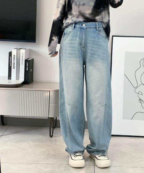 gossip！ロサンゼルス（ゴシップロサンゼルス）の「ワイドレッグ バレルデニムパンツ（デニムパンツ・レディース・ライトブルー・S/M）」の8枚目の写真
