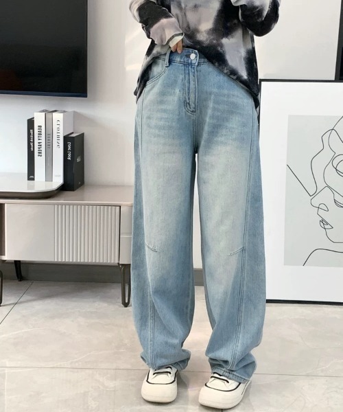 gossip！ロサンゼルス（ゴシップロサンゼルス）の「ワイドレッグ バレルデニムパンツ（デニムパンツ・レディース・ライトブルー・S/M）」の17枚目の写真