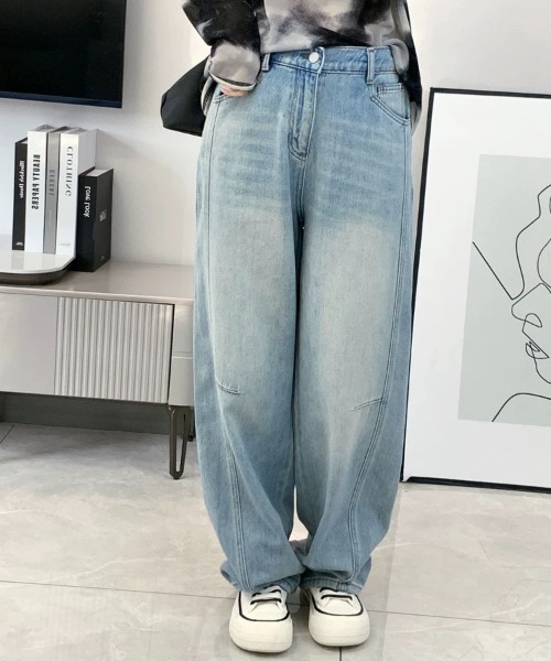 gossip！ロサンゼルス（ゴシップロサンゼルス）の「ワイドレッグ バレルデニムパンツ（デニムパンツ・レディース・ライトブルー・S/M）」の19枚目の写真