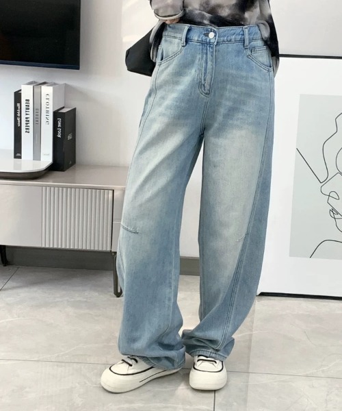 gossip！ロサンゼルス（ゴシップロサンゼルス）の「ワイドレッグ バレルデニムパンツ（デニムパンツ・レディース・ライトブルー・S/M）」の22枚目の写真