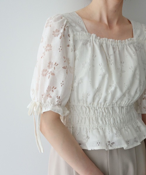 earth music&ecology（アースミュージックアンドエコロジー）の「透かし花柄ブラウス（シャツ/ブラウス・レディース・ブラック/アイボリー・FREE）」の12枚目の写真