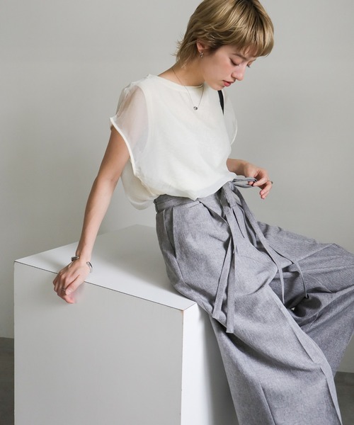 select MOCA(セレクトモカ)の「ダブルベルトワイドパンツ(スラックス・レディース・グレー/ブラック・MEDIUM/LARGE)」の17枚目の写真