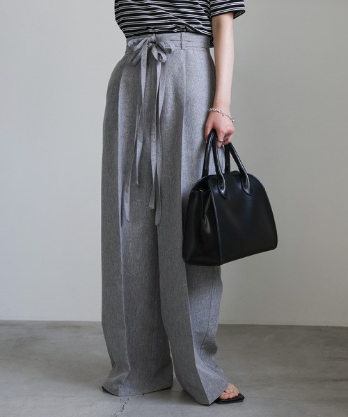 select MOCA(セレクトモカ)の「ダブルベルトワイドパンツ(スラックス・レディース・グレー/ブラック・MEDIUM/LARGE)」の19枚目の写真