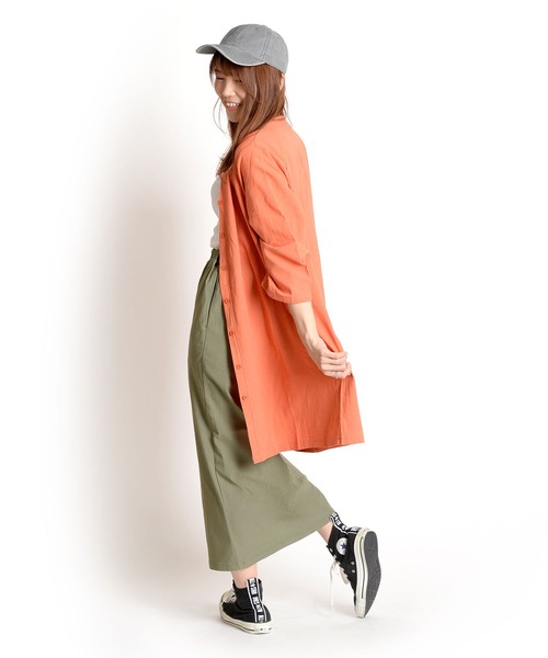 MARAI(マーライ)の「綿麻ロングカーディガン 長袖 無地 羽織(カーディガン/ボレロ・レディース・イエロー/オレンジ/ライム/ブラウン/パープル系/グリーン/パープル/ブラック・FREE)」の15枚目の写真
