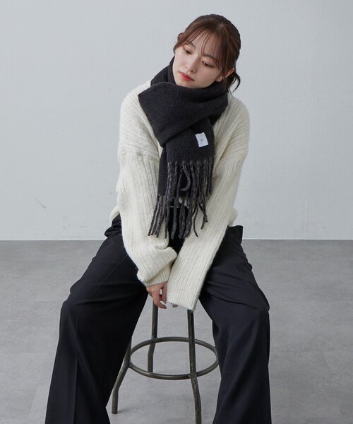 Lui's（ルイス）の「ソフトタッチボリュームロングリバーシブルマフラー（マフラー・メンズ・ブラウン/ブラック・FREE）」の19枚目の写真