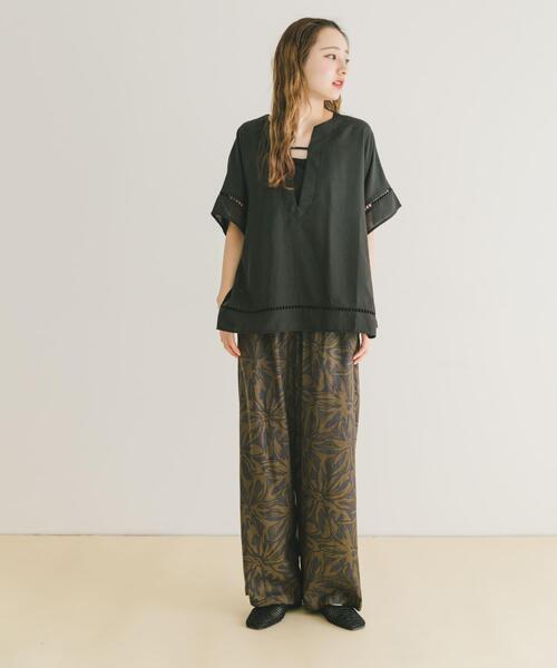 ITEMS URBANRESEARCH（アイテムズ アーバンリサーチ）の「ハンカチーフデザインブラウス（シャツ/ブラウス・レディース・ブラック/ホワイト・FREE）」の3枚目の写真