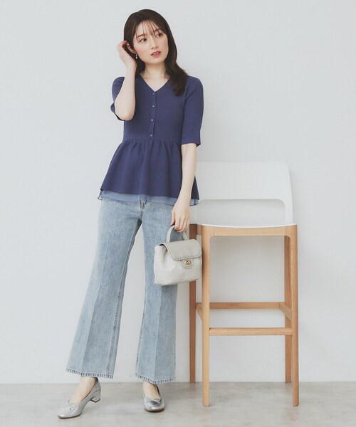 index(インデックス)の「シアーレイヤードペプラムニット【洗濯機洗い可】(ニット/セーター・レディース・ブラック/サンドベージュ/ブルー系その他・36/38/40/42)」の16枚目の写真