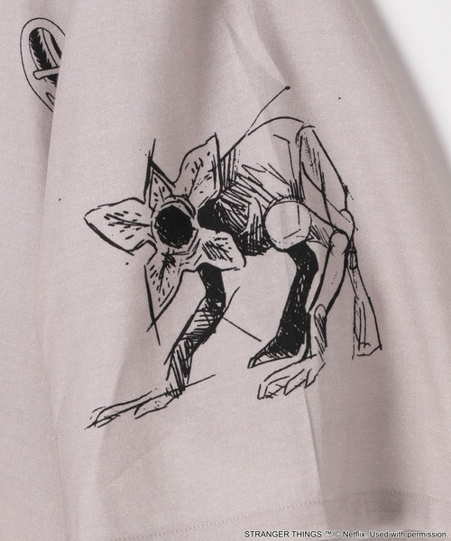 niko and...(ニコアンド)の「【STRANGER THINGS】コラボ開襟シャツ(シャツ/ブラウス・メンズ・アイボリー/ブラック・LARGE/MEDIUM)」の10枚目の写真
