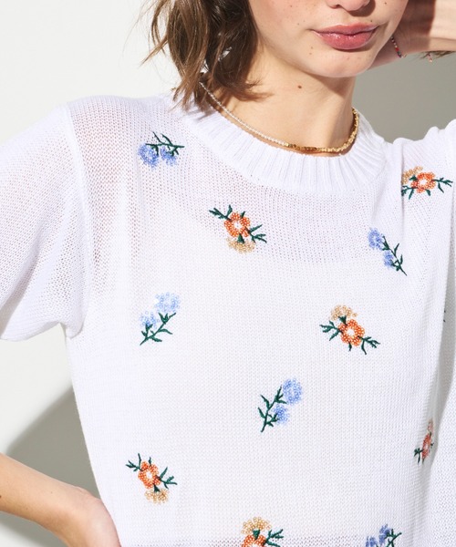 フラワースパンコール刺繍ニットプルオーバー（ニット/セーター