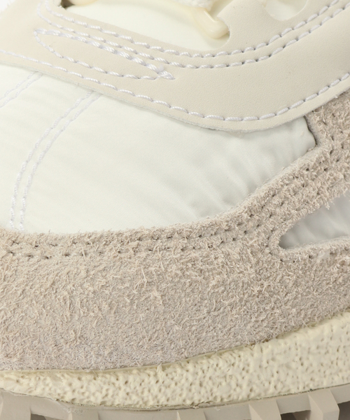 IENA（イエナ）の「LACOSTE/ラコステ ELITE ACTIVE SNEAKER スニーカー ELITEACTIVE（スニーカー・レディース・ベージュ/ホワイト・22.5cm/23cm/23.5cm/24cm/24.5cm）」の10枚目の写真