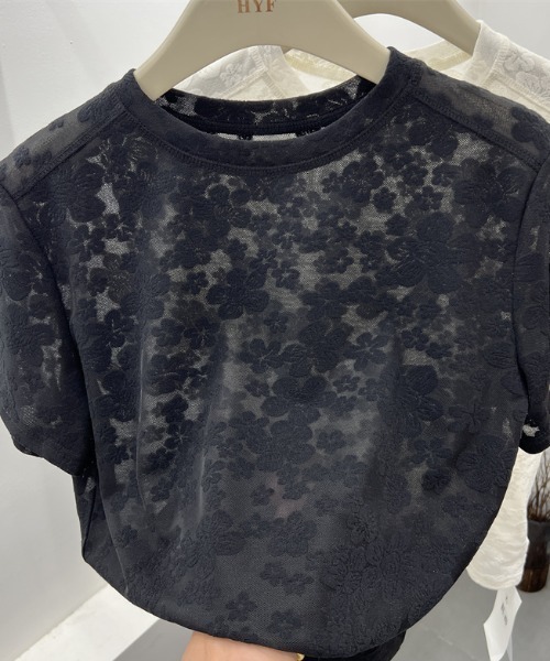 Per sist ence(パーシエンス)の「フラワーシアーレース半袖トップス(Tシャツ/カットソー・レディース・ホワイト/ブラック・ONE SIZE)」の10枚目の写真