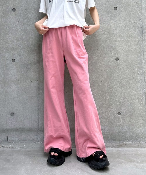 PAGEBOY（ページボーイ）の「【WEB限定】DAILYフレアスウェットパンツ（スウェットパンツ・レディース・ホワイト/ブラック/グレー/ピンク・MEDIUM/LARGE）」の4枚目の写真