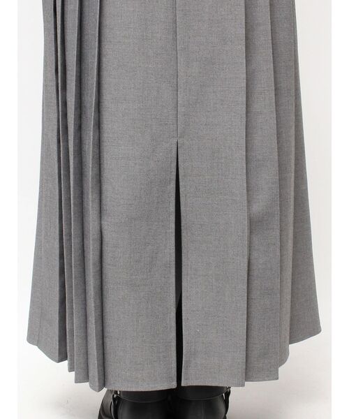 CALNAMUR（カルナムール）の「ランダムプリーツロングスカート（スカート・レディース・チャコールグレー/ライトグレー・FREE/SMALL/MEDIUM）」の9枚目の写真