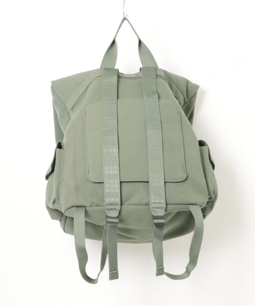 MOLESKINE（モレスキン）の「レジェンダリー トラベル バックパック ロールトップ バックパック ミリタリーグリーン（バックパック/リュック・メンズ・グリーン系その他2・ONE SIZE）」の17枚目の写真