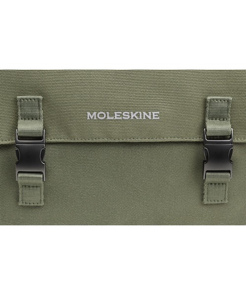 MOLESKINE（モレスキン）の「レジェンダリー トラベル バックパック ロールトップ バックパック ミリタリーグリーン（バックパック/リュック・メンズ・グリーン系その他2・ONE SIZE）」の8枚目の写真