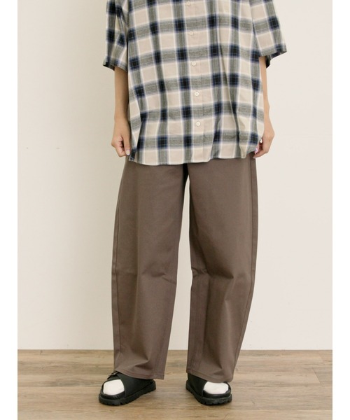 Samansa Mos2(サマンサ モスモス)の「ワイドエッグチノパンツ(チノパンツ・レディース・ブラウン/ライトベージュ・マルチサイズ)」の21枚目の写真