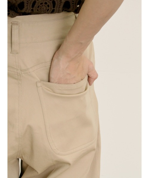 Samansa Mos2(サマンサ モスモス)の「ワイドエッグチノパンツ(チノパンツ・レディース・ブラウン/ライトベージュ・マルチサイズ)」の9枚目の写真