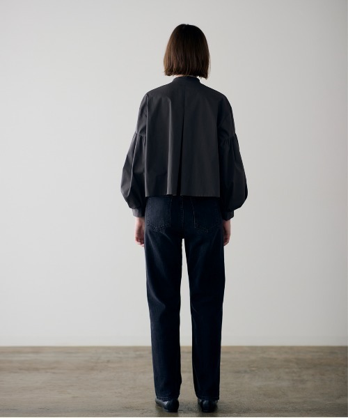 Marilyn Moon（マリリンムーン）の「【SOI-MeME】code embroidery pearl blouse（シャツ/ブラウス・レディース・アイボリー/オフホワイト/チャコール/ブラック・FREE）」の14枚目の写真