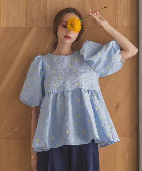 MERAKI（メラキ）の「ペプラムフラワーパフスリーブブラウス（シャツ/ブラウス・レディース・イエロー/ホワイト/アイボリー/ブルー・FREE）」の3枚目の写真