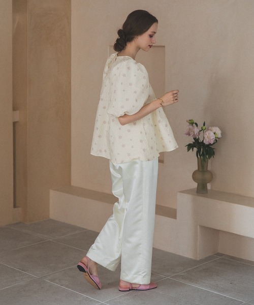 MERAKI（メラキ）の「ペプラムフラワーパフスリーブブラウス（シャツ/ブラウス・レディース・イエロー/ホワイト/アイボリー/ブルー・FREE）」の8枚目の写真