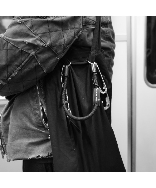 JAM HOME MADE(ジャムホームメイド)の「YOSEMITE STRAP/ヨセミテストラップ SHINKA マルチスマホコードチェーン ショート(ウォレットチェーン・メンズ・ブラック×ゴールド/ブラック×シルバー/ブラック×ブラック・ONE SIZE)」の7枚目の写真