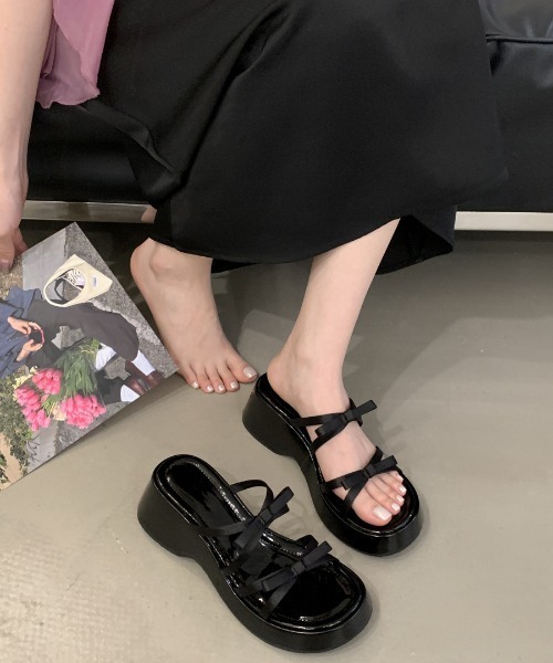 gossip!ロサンゼルス(ゴシップロサンゼルス)の「ダブルリボンストラップ ボリュームソールサンダル(サンダル・レディース・ライトパープル/ブラック・S/M/L/XL)」の5枚目の写真