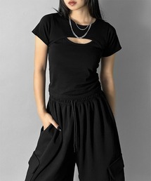【LVEU.】フロントカットアウトトップス / トップス 半袖 カットアウト 肌見せ ミニT クロップド ショート コンパクト ブラック カーキ