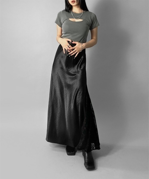 LVEU.(ラブユ.)の「【LVEU.】フロントカットアウトトップス / トップス 半袖 カットアウト 肌見せ ミニT クロップド ショート コンパクト ブラック カーキ(Tシャツ/カットソー・レディース・ブラック/カーキ・FREE)」の15枚目の写真