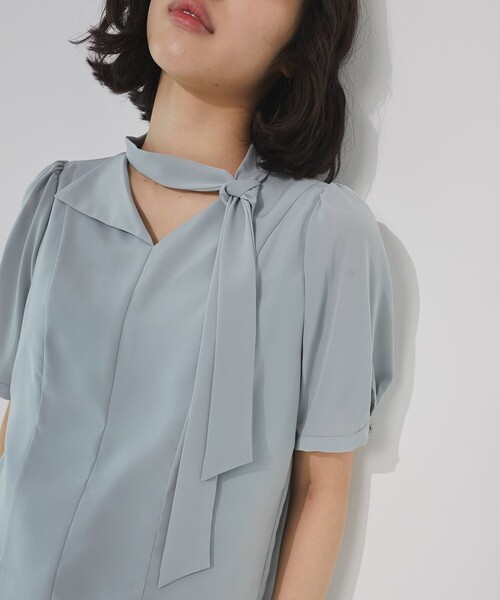 UNITED TOKYO（ユナイテッドトウキョウ）の「エアリーグレースタイブラウス｜ウォッシャブル/吸汗/速乾/防シワ/オフィスカジュアル/半袖/春服（シャツ/ブラウス・レディース・アイボリー/ライトブルー/ブラック・FREE）」の13枚目の写真