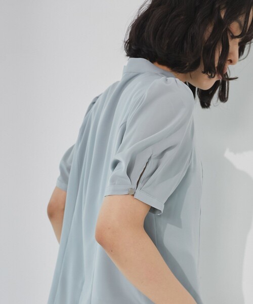 UNITED TOKYO（ユナイテッドトウキョウ）の「エアリーグレースタイブラウス｜ウォッシャブル/吸汗/速乾/防シワ/オフィスカジュアル/半袖/春服（シャツ/ブラウス・レディース・アイボリー/ライトブルー/ブラック・FREE）」の12枚目の写真