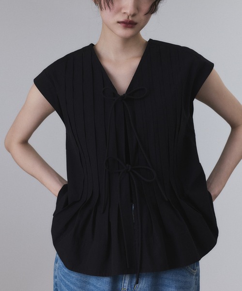【サステナブル】タックフレアジレブラウス