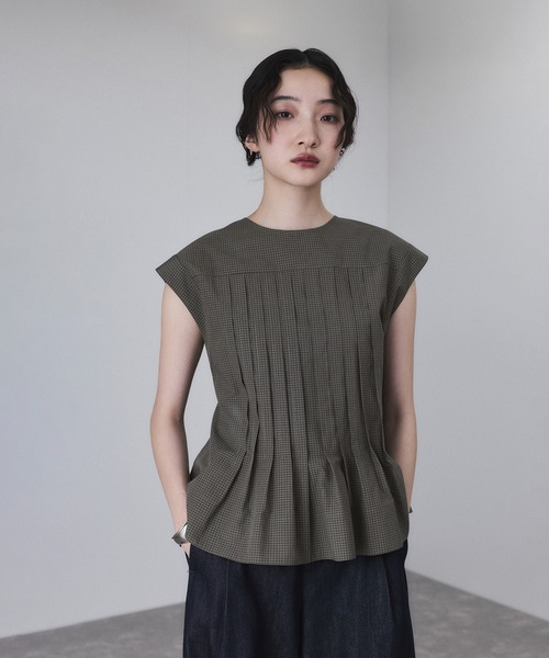 【サステナブル】タックフレアジレブラウス