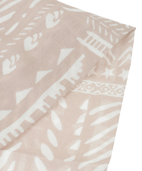 CONVERSE TOKYO(コンバーストウキョウ)の「BLOCK PRINT SCARF(バンダナ/スカーフ・レディース・ベージュ/ネイビー/サックスブルー・FREE)」の10枚目の写真