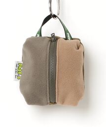 fridge（フリッジ）の「【PHATEE】ファッティー FLEECE TRAVEL PORCH1.0L（ハンドバッグ・メンズ）」